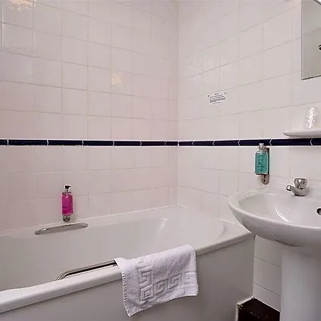 Keswick Country House Hotel בית כפרי *