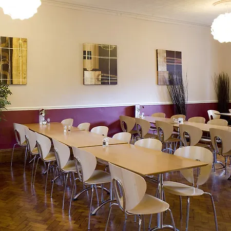 Keswick Country House Hotel *