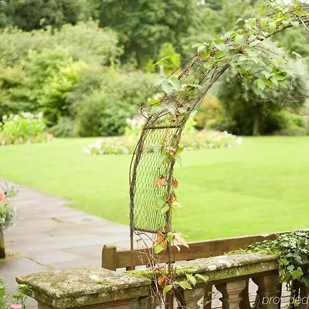 Keswick Country House Hotel *